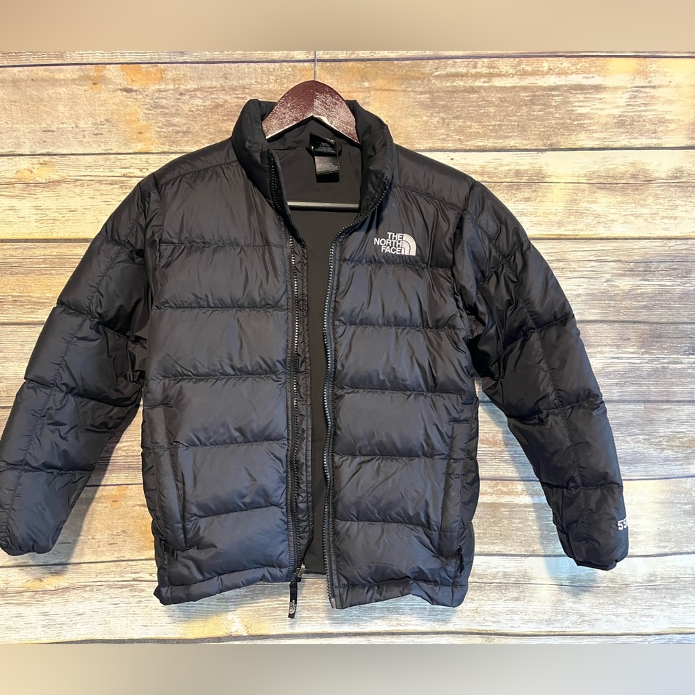 Kids North Face puffer jacket, no hood.
